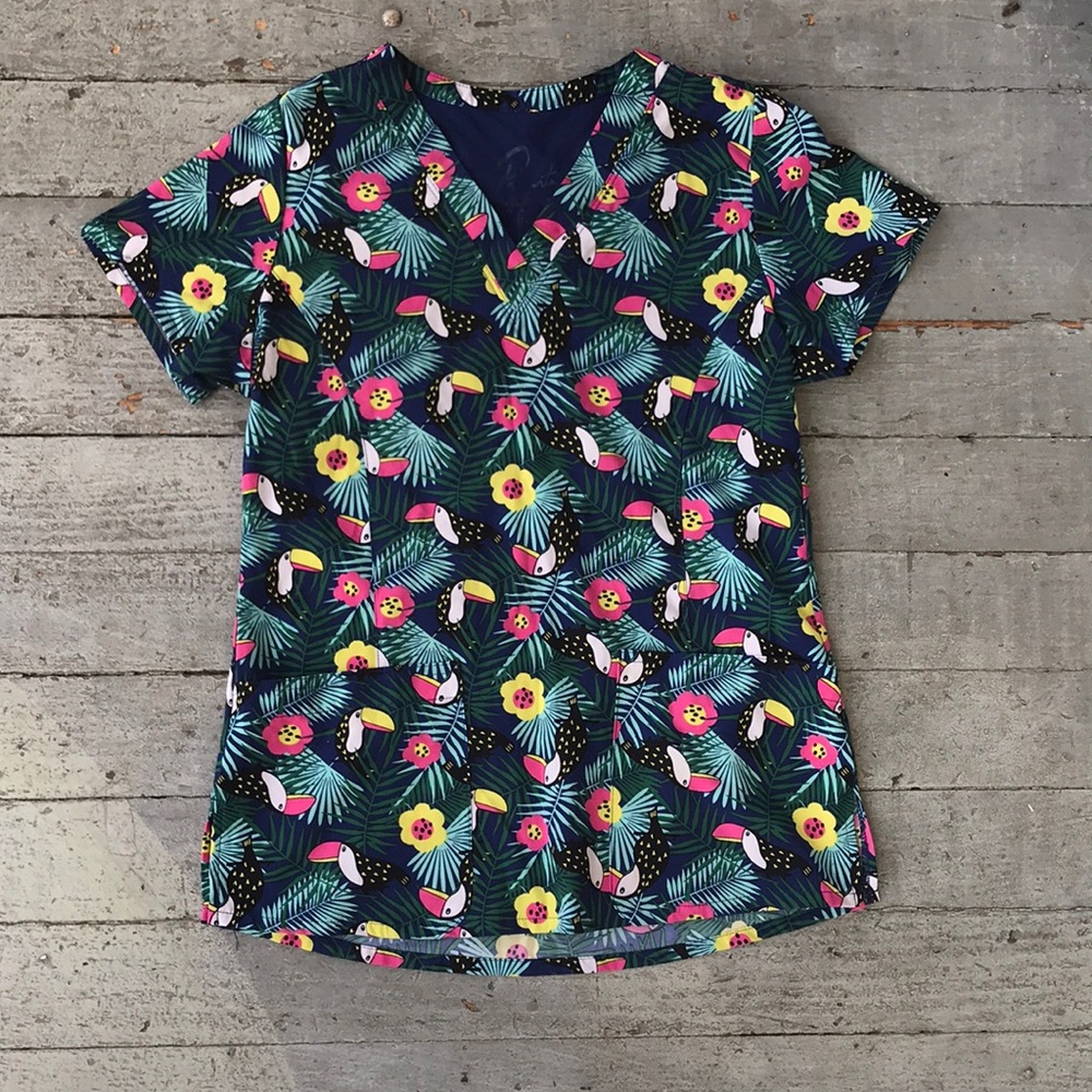 Toucan Scrubs Top Women’s Size XS Prints by maevn